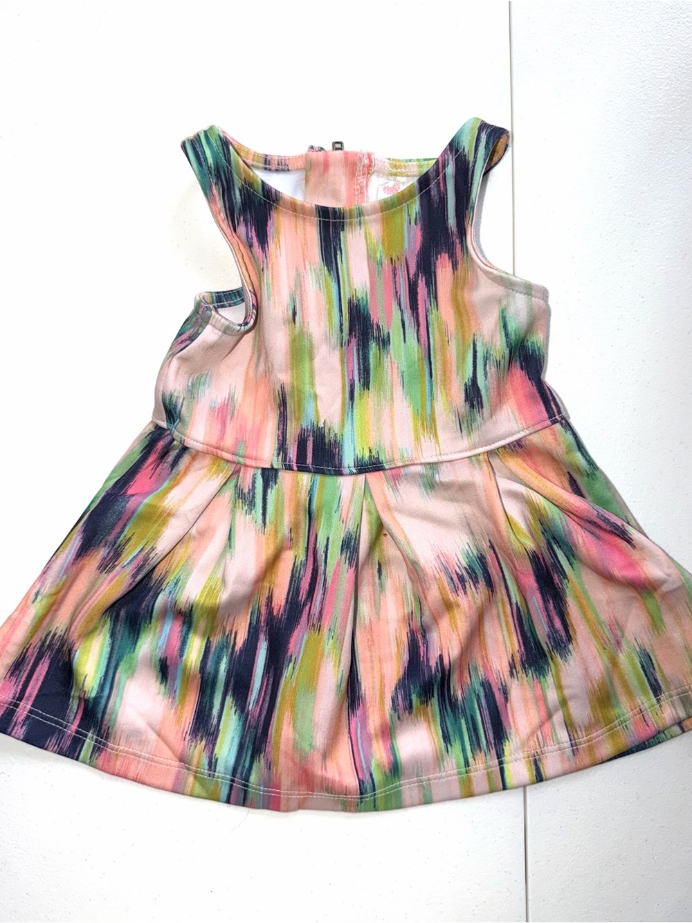 Cherokee brushstroke print dress with a flowy skirt, size 12 months T0124